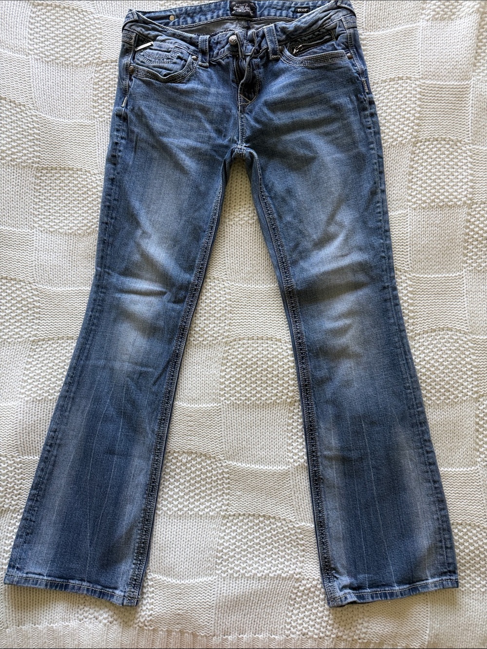Express Rerock Women's Denim Flare Jeans in Washed Blue